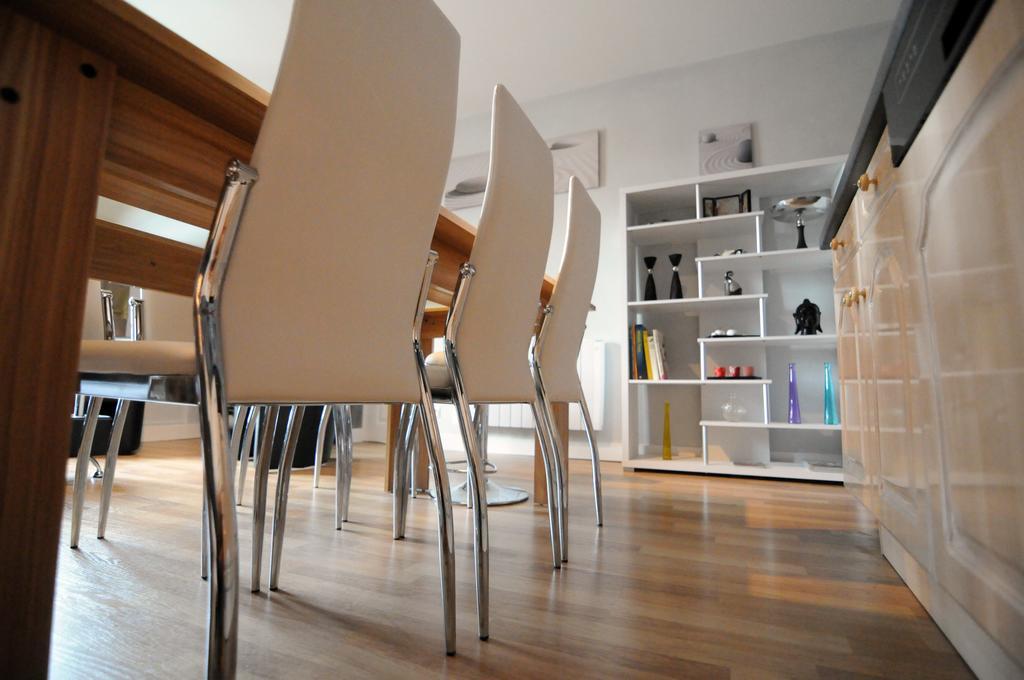Appartement De Charme Climatise Pour 6 A 8 Pers Амбоаз Стая снимка
