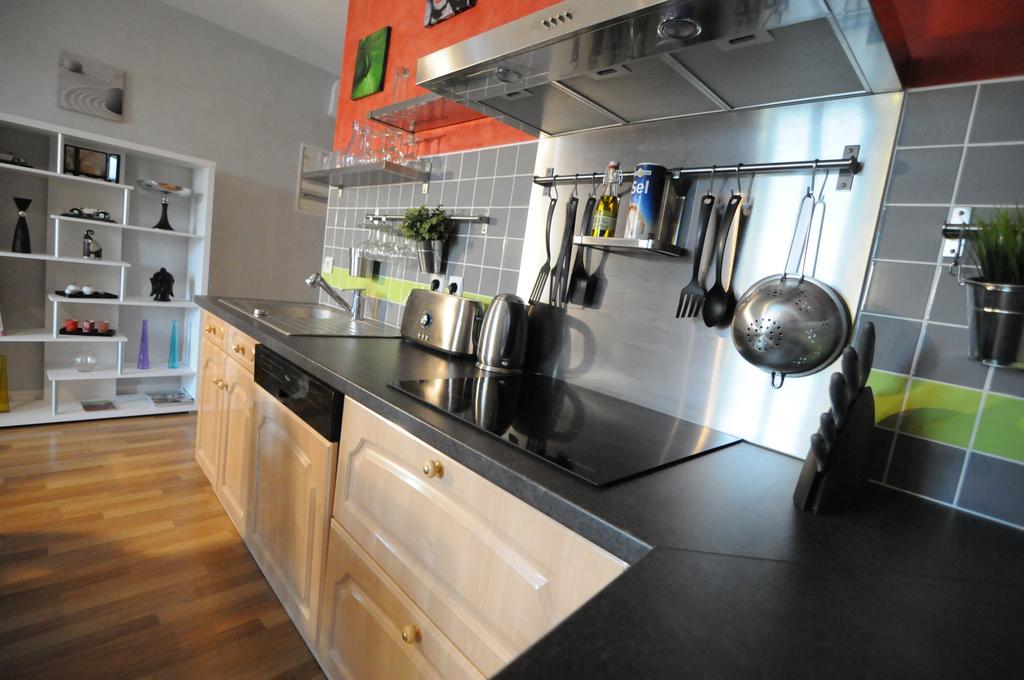 Appartement De Charme Climatise Pour 6 A 8 Pers Амбоаз Стая снимка